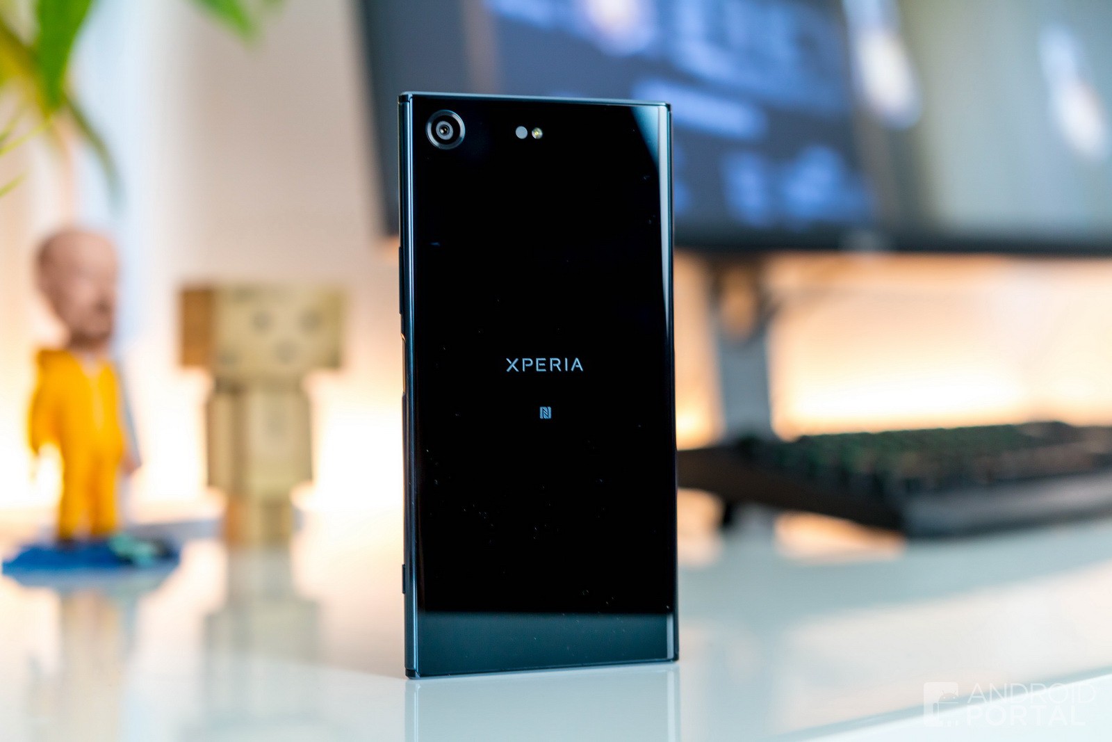 xperia XZ2 compact