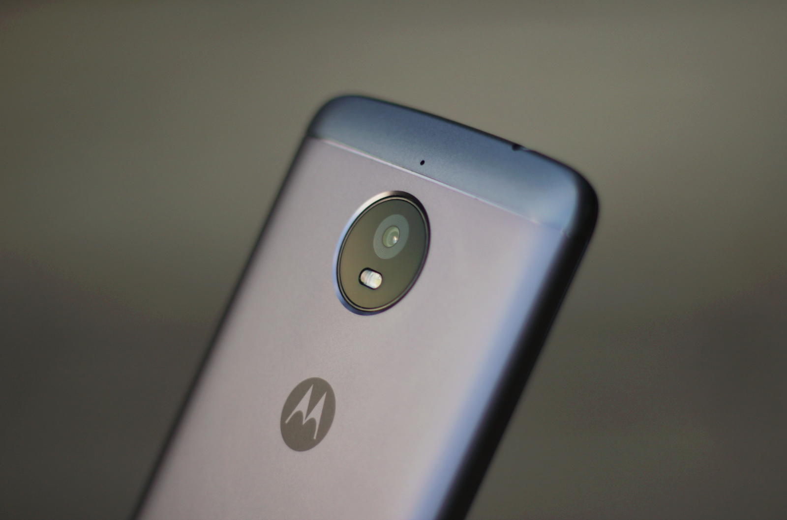 moto E5
